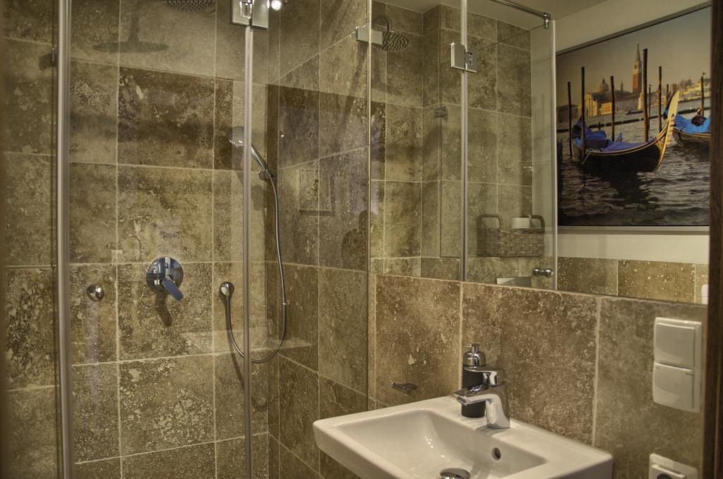 Tartaczna Deluxe Apartments Гданськ Номер фото